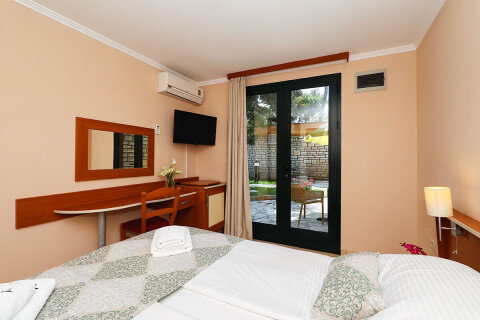 Pokoj Standard pro 2 osoby - Resort San Antonio***, Biograd na Moru, Zadarská riviéra, Chorvatsko