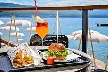 Mobilhome Tiha - občerstvení u pláže, Šilo, ostrov Krk, Chorvatsko