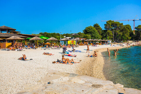 Apartmán Una - oblázková pláž San Lorenzo, Fažana, poloostrov Istrie, Chorvatsko