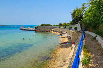 Mobilhome Kučica - pláž Južna plaža 100 m od mobilhomu, Tkon, ostrov Pašman, Chorvatsko