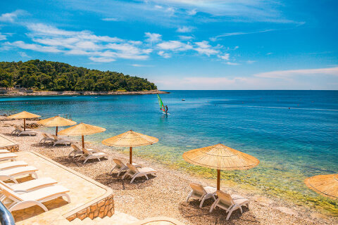 Čikat Resort*** - pláž Srebrna uvala, Mali Lošinj, ostrov Lošinj, Chorvatsko