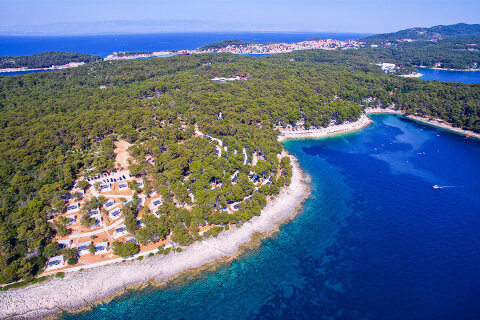 Čikat Resort*** - letecký pohled, Mali Lošinj, ostrov Lošinj, Chorvatsko