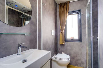 Mobilhome Freedhome, Čikat Resort****, Mali Lošinj, ostrov Lošinj, Chorvatsko