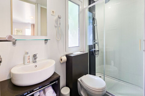 Mobilhome Cozy pro 2–3 osoby, Falkensteiner Premium Camping Zadar, Chorvatsko