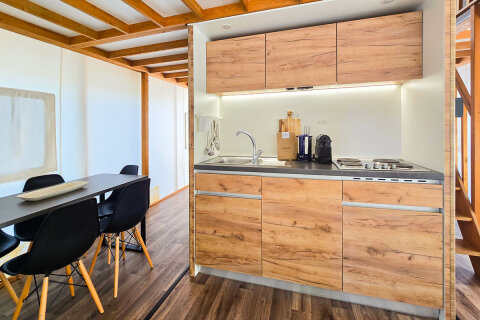 Glamping Premium Home pro 4–6 osob, Falkensteiner Premium Camping Zadar, Chorvatsko