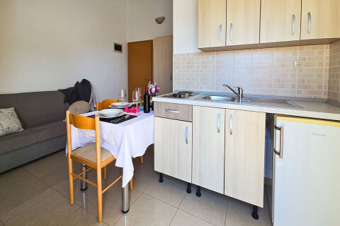 A10 - apartmány Sandra, Mandre, ostrov Pag, Chorvatsko