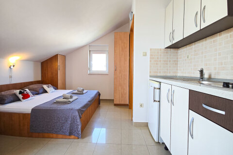 A12 - apartmány Sandra, Mandre, ostrov Pag, Chorvatsko