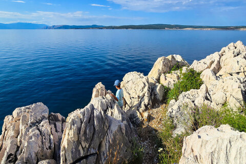 Apartmány Kačjak - skály u stezky kolem poloostrova Kačjak, Dramalj, Crikvenická riviéra, Chorvatsko