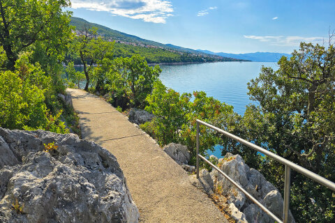 Apartmány Kačjak - stezka kolem poloostrova Kačjak, Dramalj, Crikvenická riviéra, Chorvatsko