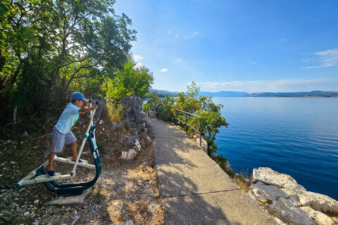 Apartmány Kačjak - stezka kolem poloostrova Kačjak, Dramalj, Crikvenická riviéra, Chorvatsko
