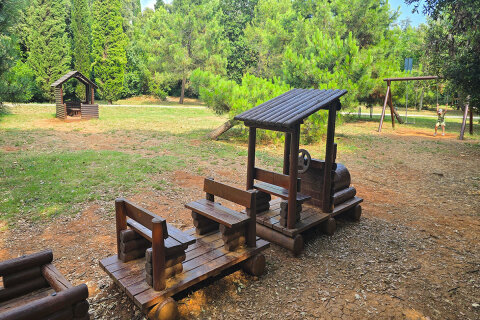 Zlatni rt - lesní hřiště, Rovinj, Istrie, Chorvatsko