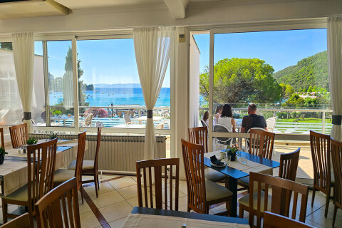 Mobilhome Oliva - restaurace v hotelu Mimosa - polopenze, Rabac, Istrie, Chorvatsko