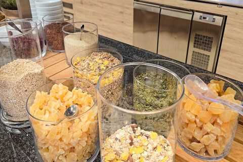 Bufetové snídaně - resort Oliva, Rabac, Istrie, Chorvatsko