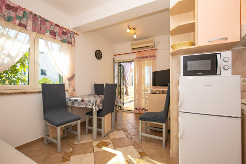 A2 - apartmány Žuta, Mandre, ostrov Pag, Chorvatsko