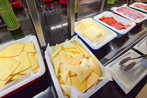 Bufetové snídaně - Zaton Holiday Resort, Chorvatsko