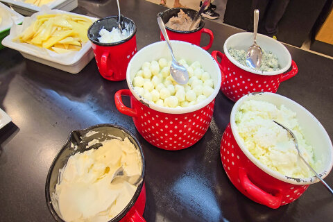 Bufetové snídaně - Zaton Holiday Resort, Chorvatsko