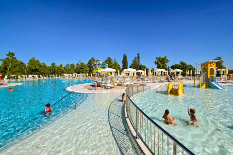 Zaton Holiday Resort - nový bazénový komplex otevřený v roce 2025, Zaton, Zadarská riviéra, Chorvatsko