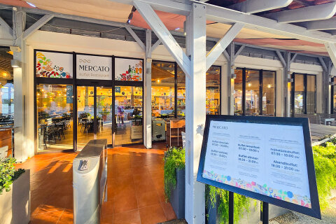 Zaton Holiday Resort - restaurace Mercato (zde se podává polopenze), Zaton, Zadarská riviéra, Chorvatsko