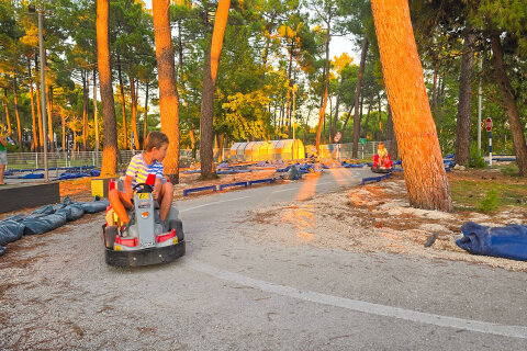 Zaton Holiday Resort - miniškola řízení, Zaton, Zadarská riviéra, Chorvatsko