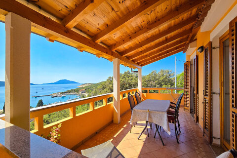 Apartmány Pojana - výhled z terasy apartmánu A3, Martinšćica, ostrov Cres, Chorvatsko