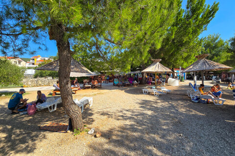 Punat - pláže, ostrov Krk, Chorvatsko