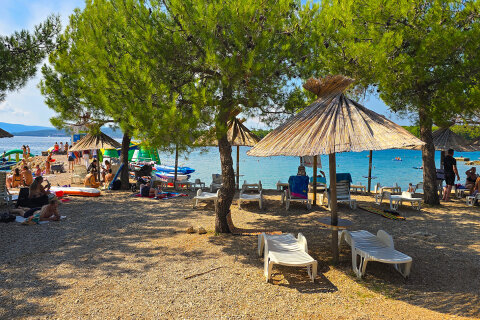 Punat - pláže, ostrov Krk, Chorvatsko