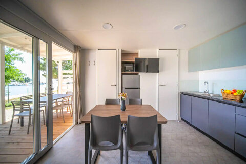 Mobilhome Lodge Prestige Laguna pro 5–6 osob, Resort BiVillage, Fažana, Istrie, Chorvatsko