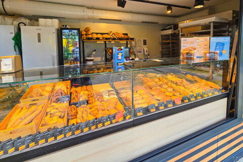 Mobilhome Salumbra - pekárna v kempu, Selce, Crikvenická riviéra, Chorvatsko