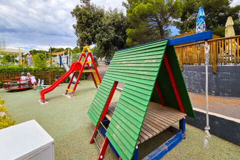 Mobilhome Salumbra - dětské hřiště, Selce, Crikvenická riviéra, Chorvatsko