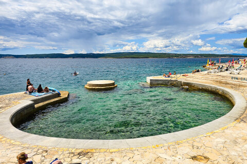 Mobilhome Tropical - betonová pláž 220 m od mobilhomů, Selce, Crikvenická riviéra, Chorvatsko