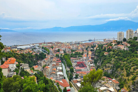 Rijeka - výhled na město z hradu Trsat, Chorvatsko