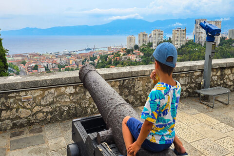 Rijeka - výhled na město z hradu Trsat, Chorvatsko