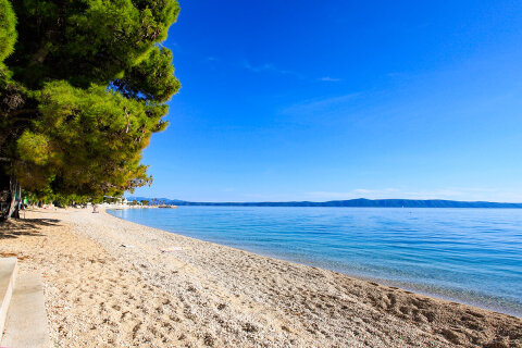 Tučepi - pláže, Makarská riviéra, Chorvatsko