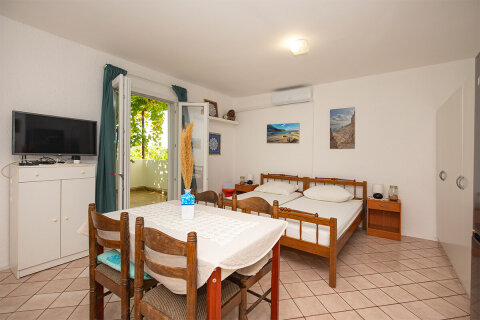 Studio pro 2–4 osoby, apartmány Jakić, Bošana, ostrov Pag, Chorvatsko