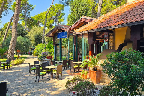 Resort San Antonio*** - restaurace, Biograd na Moru, Zadarská riviéra, Chorvatsko