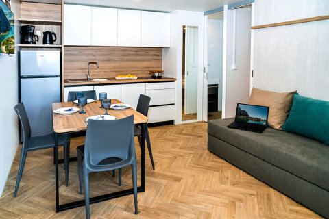 MHAC - Mobilhome Adria Superior 4+1 C zona pro 4–5 osob, Almissa Resort, Omiš, Chorvatsko