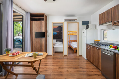 MHRB - Mobilhome Relax 5+1 (B) pro 5–6 osob, Almissa Resort, Omiš, Chorvatsko