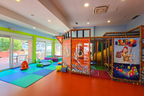 Čikat Resort*** - vnitřní herna, Mali Lošinj, ostrov Lošinj, Chorvatsko