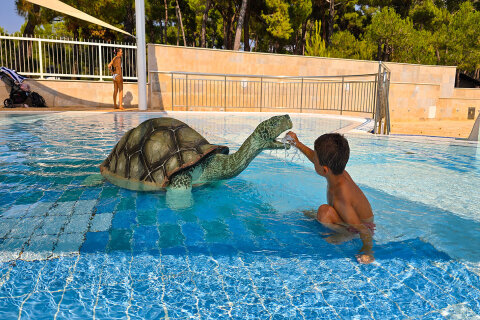 Čikat Resort*** - brouzdaliště v aquaparku, Mali Lošinj, ostrov Lošinj, Chorvatsko