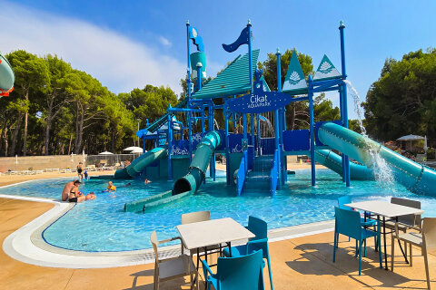 Čikat Resort*** - aquapark, Mali Lošinj, ostrov Lošinj, Chorvatsko