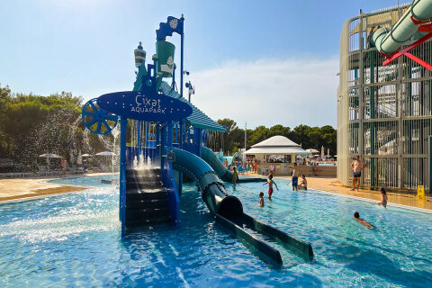 Čikat Resort*** - aquapark, Mali Lošinj, ostrov Lošinj, Chorvatsko