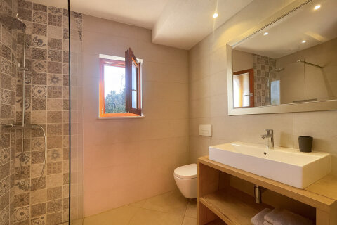 Prázdninový dům Tišina - spodní patro, severní zátoky ostrova Hvar, Chorvatsko