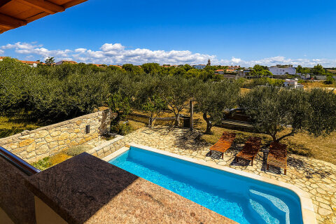 Prázdninový dům Mikula s vyhřívaným bazénem a saunou, Povljana, ostrov Pag, Chorvatsko