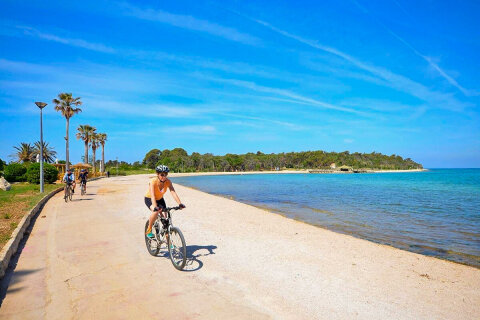 Apartmány Dagmar - písčitooblázková pláž u hotelu (800 m od domu), Novalja, ostrov Pag, Chorvatsko