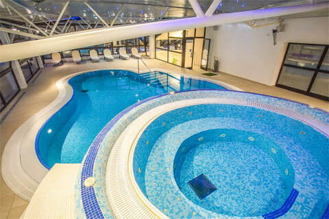 Hotel Flores**** - vnitřní bazén a vířivka, Poreč, Istrie, Chorvatsko