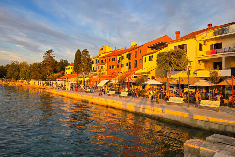 Njivice - centrum, ostrov Krk, Chorvatsko