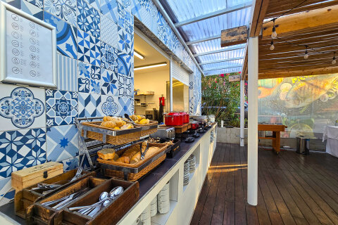 Resort Zelena Punta - bar Skakaona - bufetové snídaně, Kukljica, ostrov Ugljan, Chorvatsko