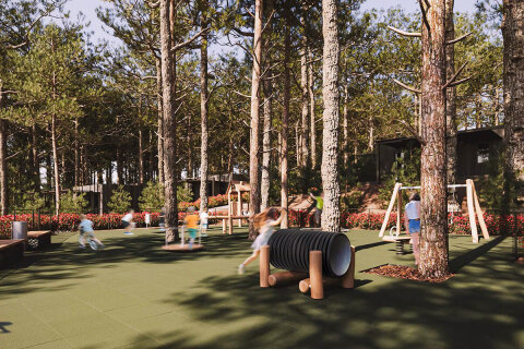 Pinadria Resort***** - dětské hřiště, Baška Voda, Makarská riviéra, Chorvatsko