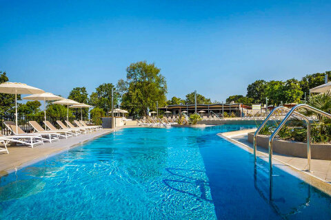 Aminess Maravea Resort**** - centrální bazény, Novigrad - Cittanova, Istrie, Chorvatsko