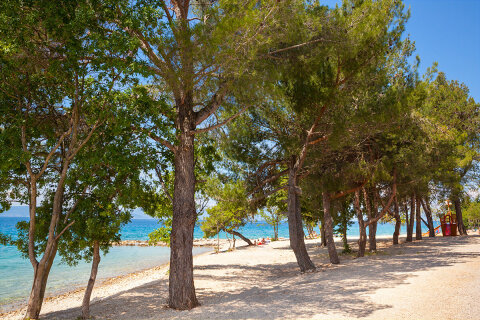 Aminess Atea Camping Resort***** - pláže, Njivice, ostrov Krk, Chorvatsko